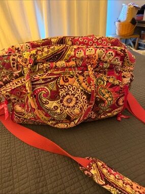 Vera Bradley Pink Coral Paisley weekender bag / raspberry fizz